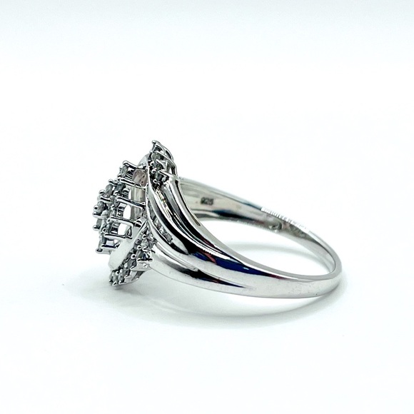 0.40 CT Marquise Cut Natural Diamond Sterling Silver Ring - Picture 5 of 7